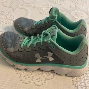 Under Armour Running Shoes size 8.5